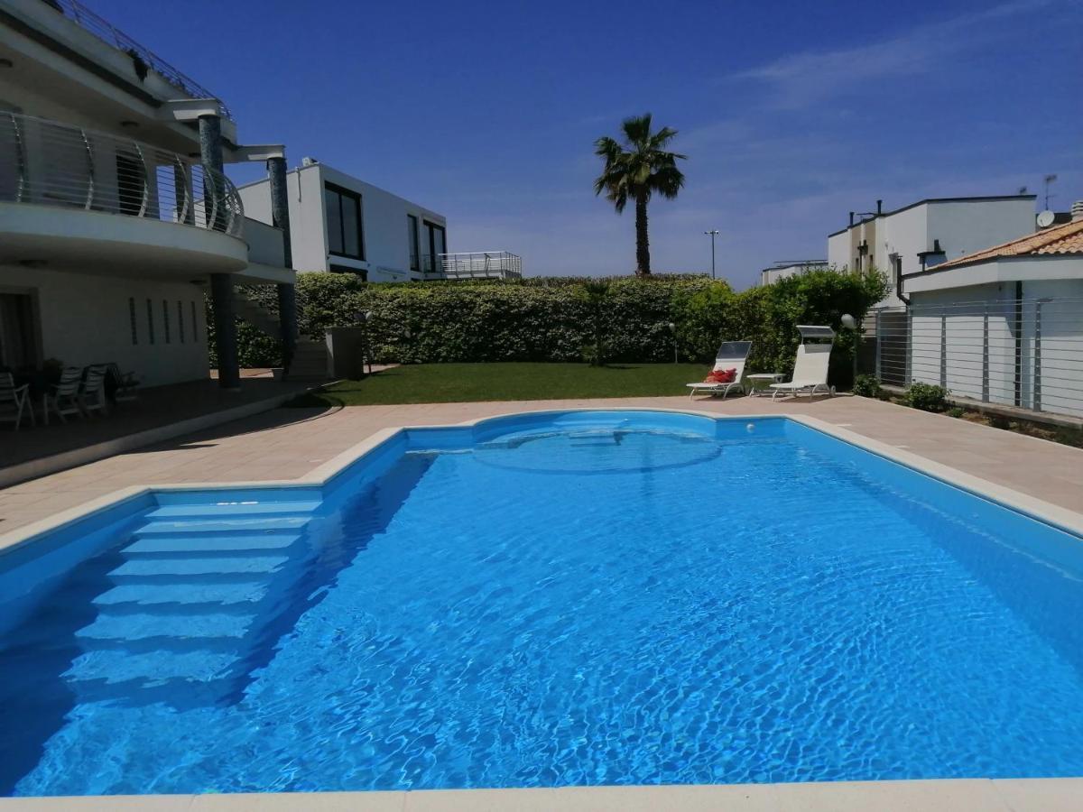 Hotel Just Blue Montesilvano Marina Esterno foto
